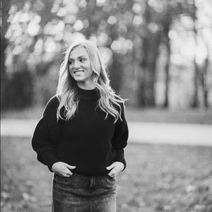 Meet your Posher, Julia